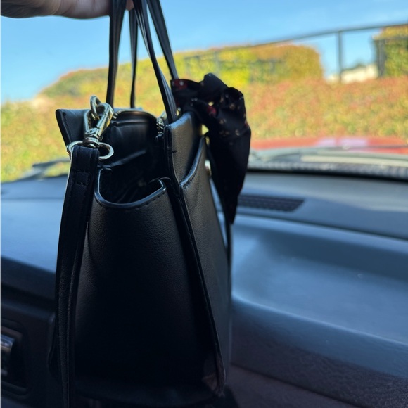 Chic Black Satchel with Floral Scarf Accent - Picture 3 of 5